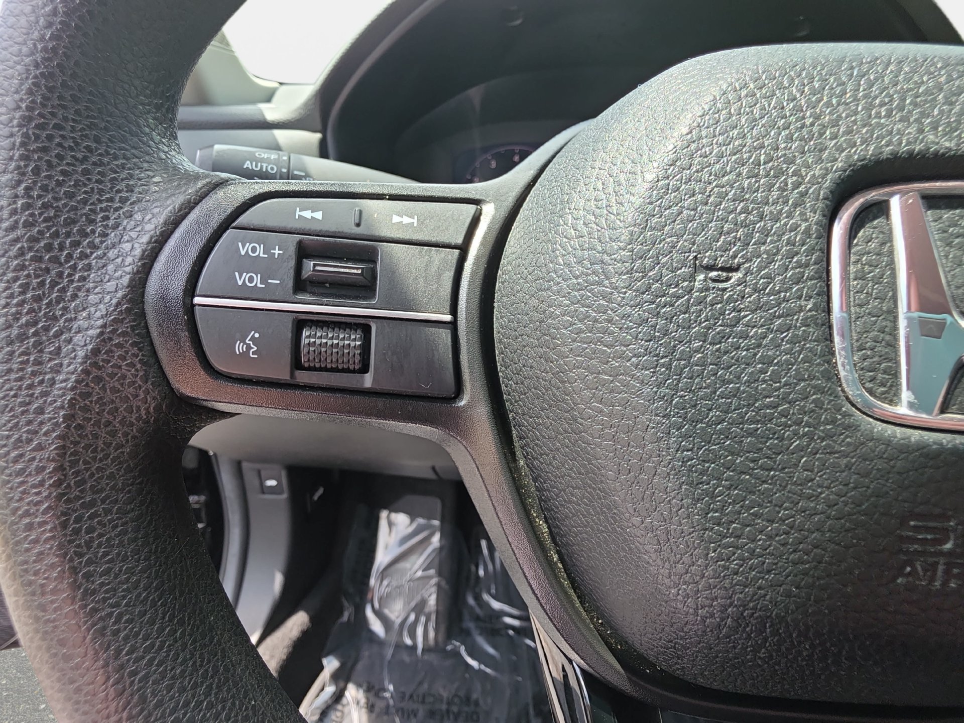 Used 2024 Honda Accord EX image 16