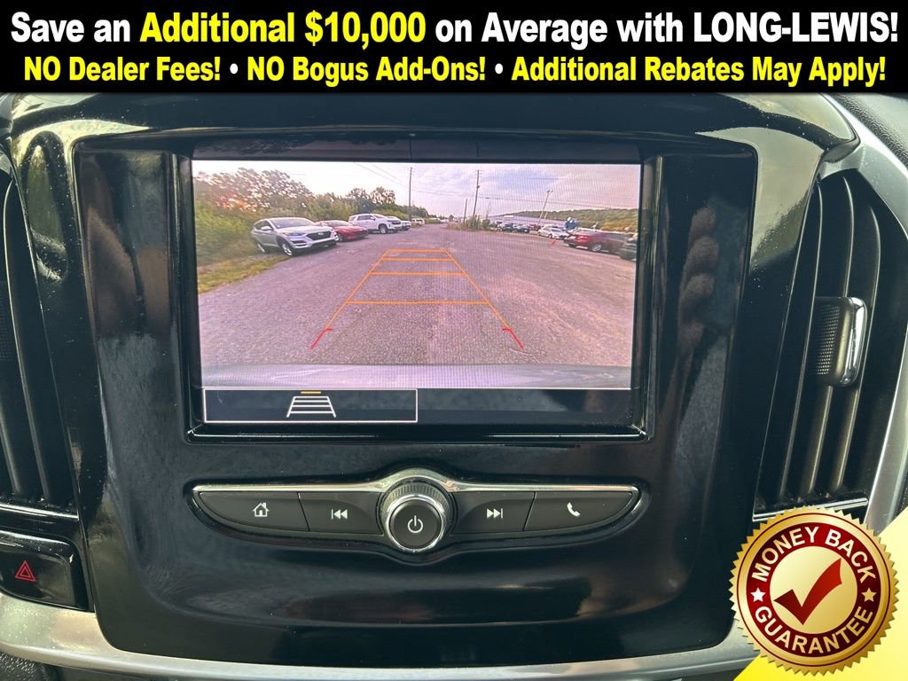 Used 2023 Chevrolet Traverse LT image 30