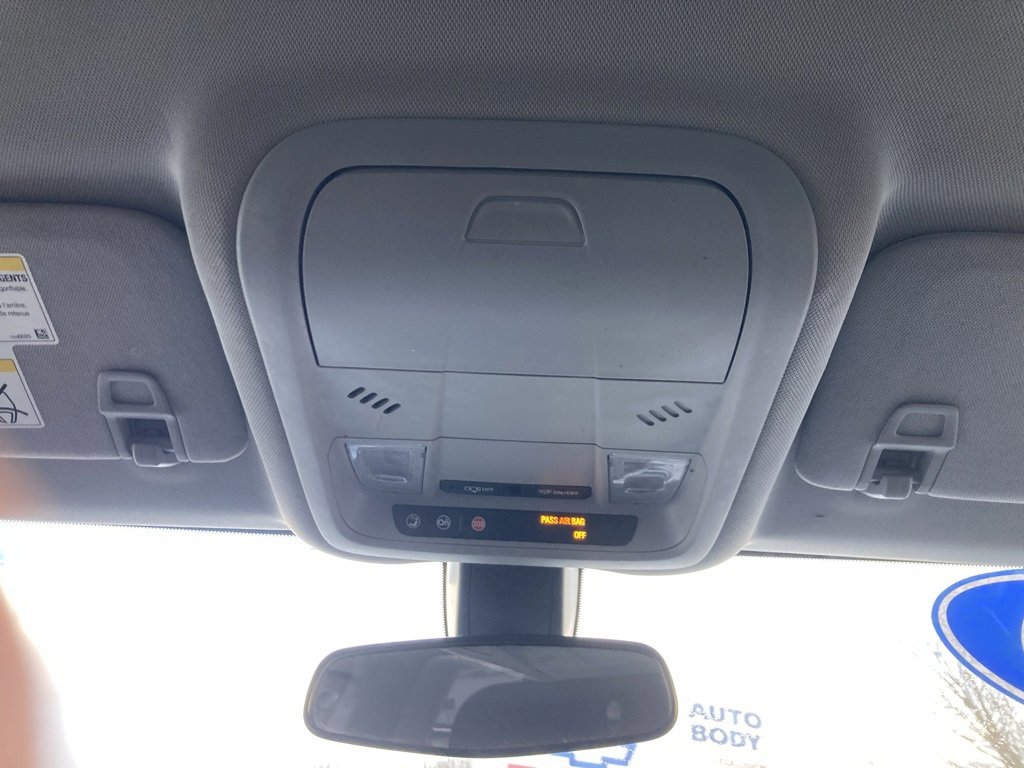 Used 2019 Chevrolet Equinox LT image 16