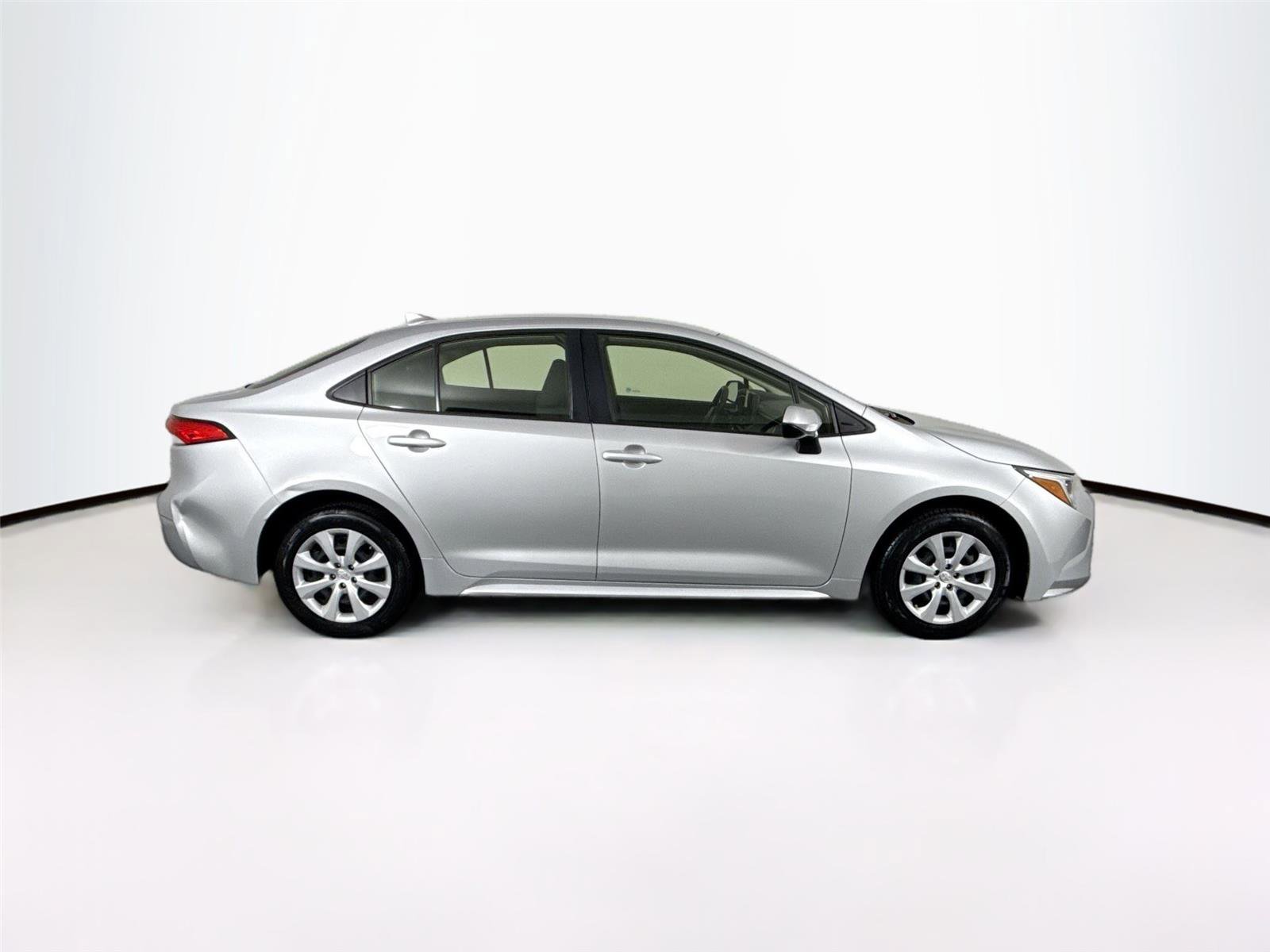 Certified 2024 Toyota Corolla LE FWD image 10