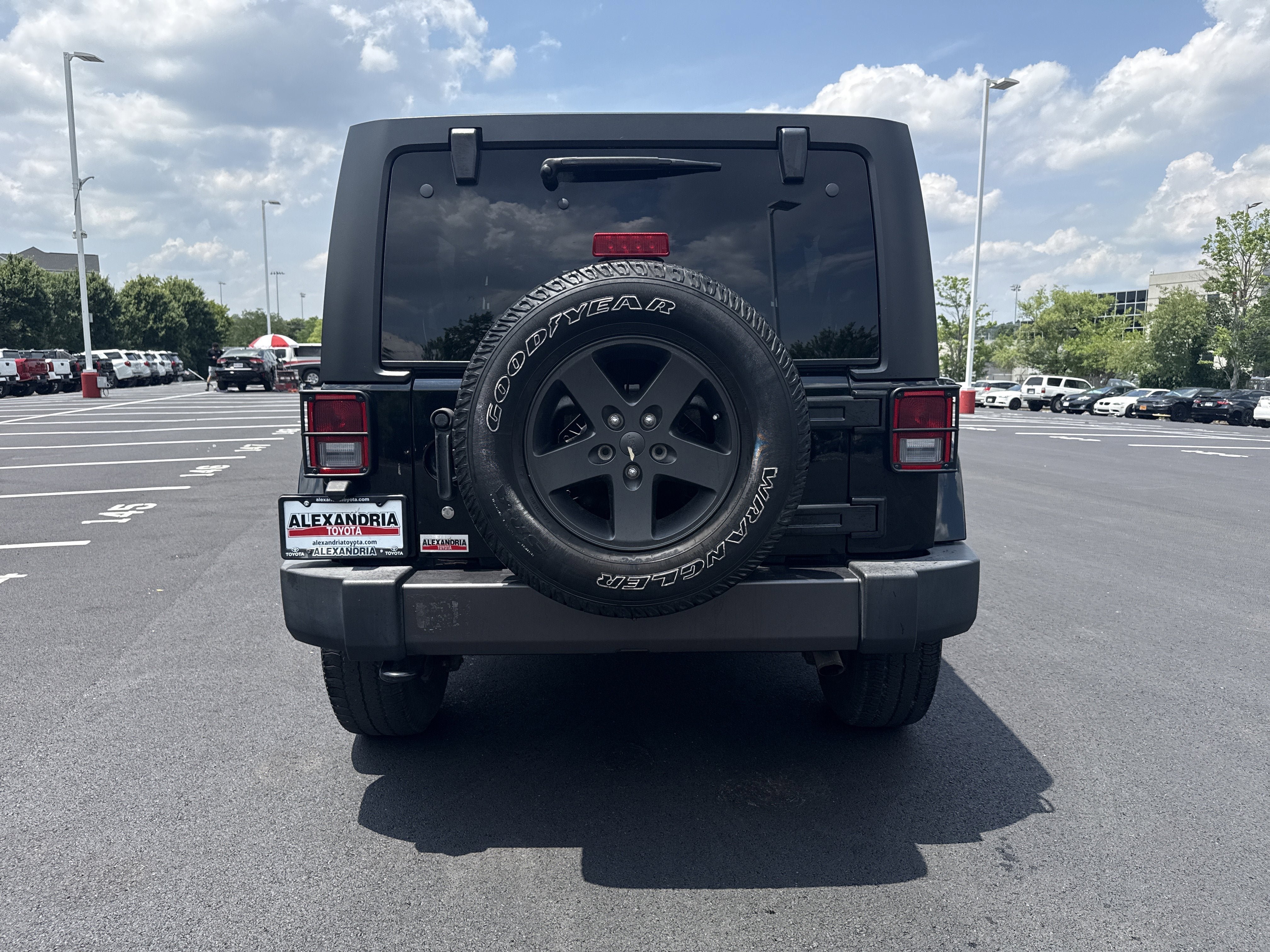 Used 2016 Jeep Wrangler Unlimited Sport AWD/4WD image 4