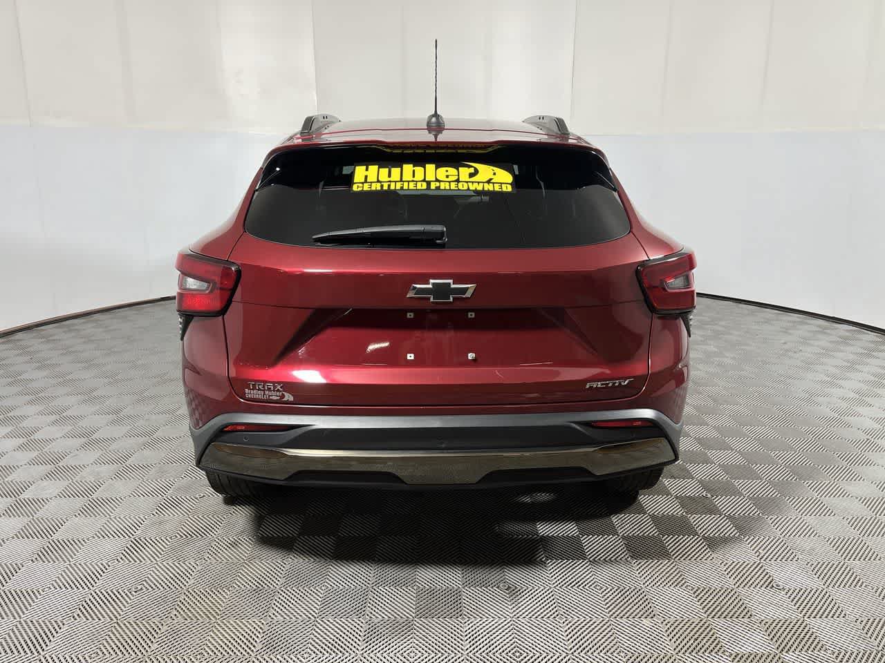 Used 2024 Chevrolet Trax ACTIV w/ Sunroof Package FWD image 7