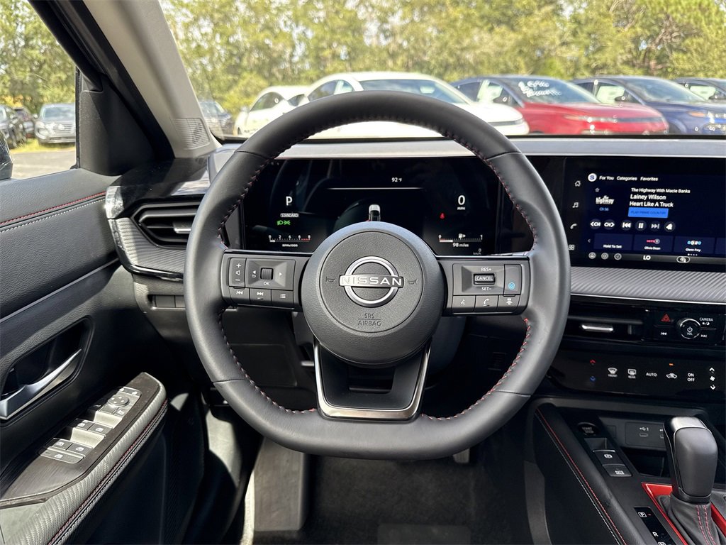 New 2026 Nissan Kicks SR image 19