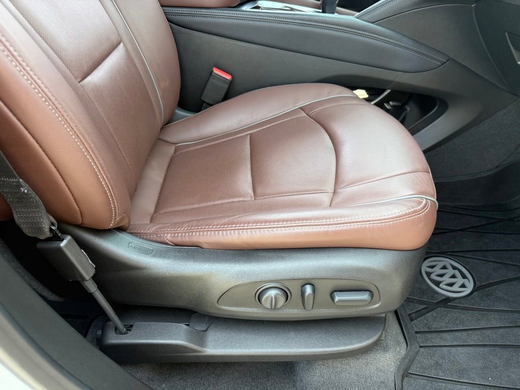 Used 2019 Buick Enclave Avenir w/ Avenir Technology Package FWD image 46