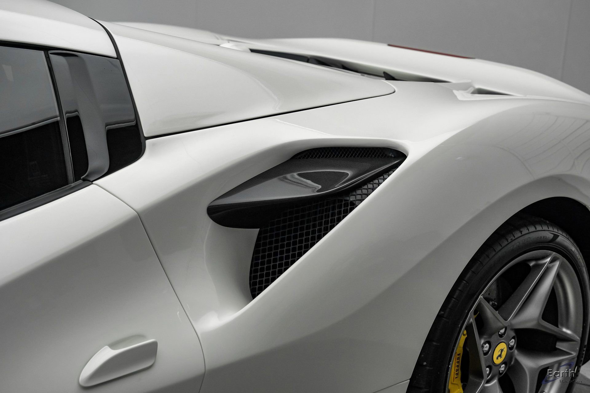 Used 2022 Ferrari F8 Tributo image 57