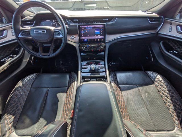Used 2022 Jeep Grand Cherokee Summit AWD/4WD image 13