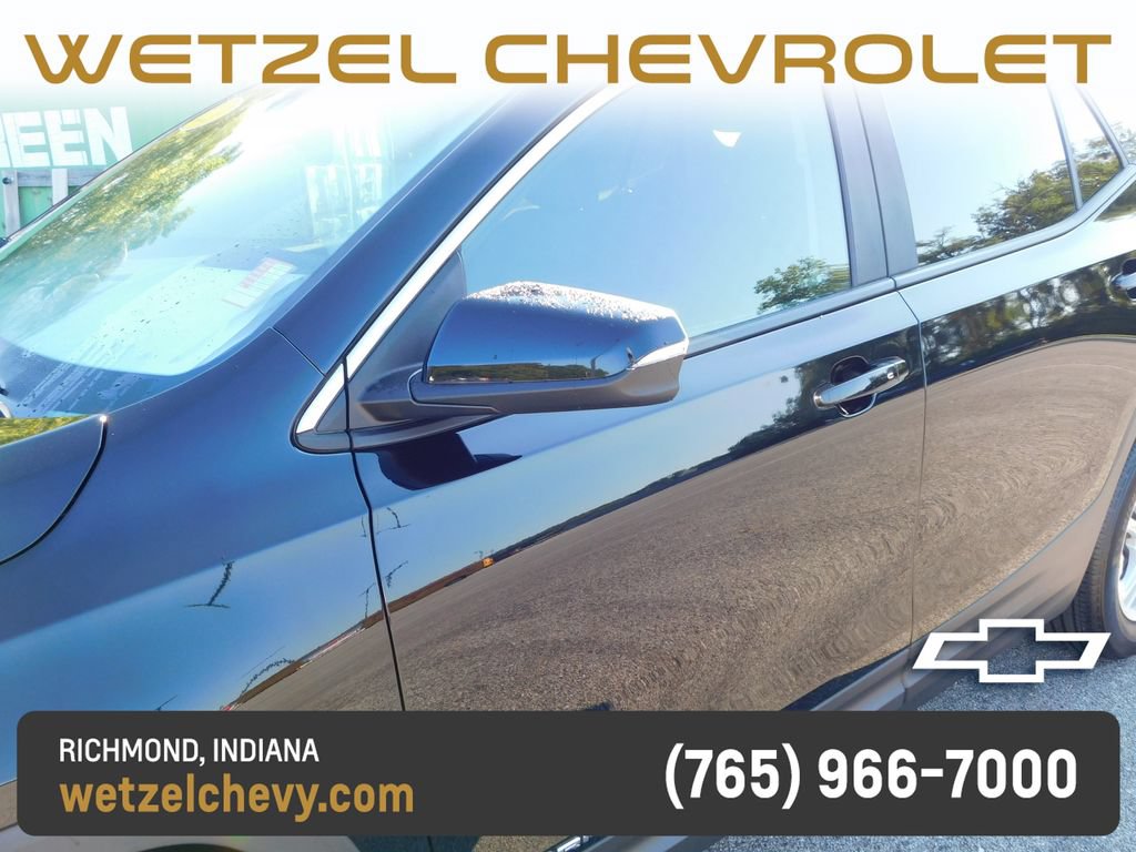 Used 2023 GMC Terrain SLE w/ Driver Convenience Package FWD image 11