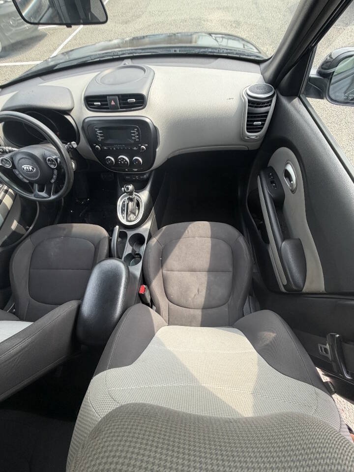 Used 2016 Kia Soul FWD image 19