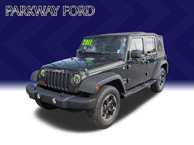 Used 2011 Jeep Wrangler Unlimited Sport AWD/4WD image 2