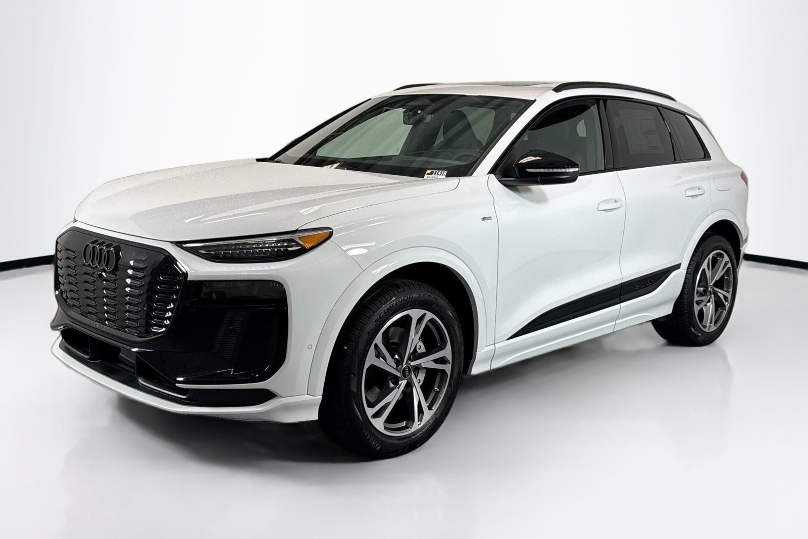 New 2027 Audi Q6 e-tron Premium Plus AWD/4WD image 1