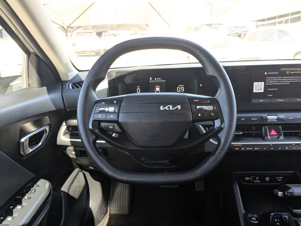 Used 2025 Kia K4 LXS image 26