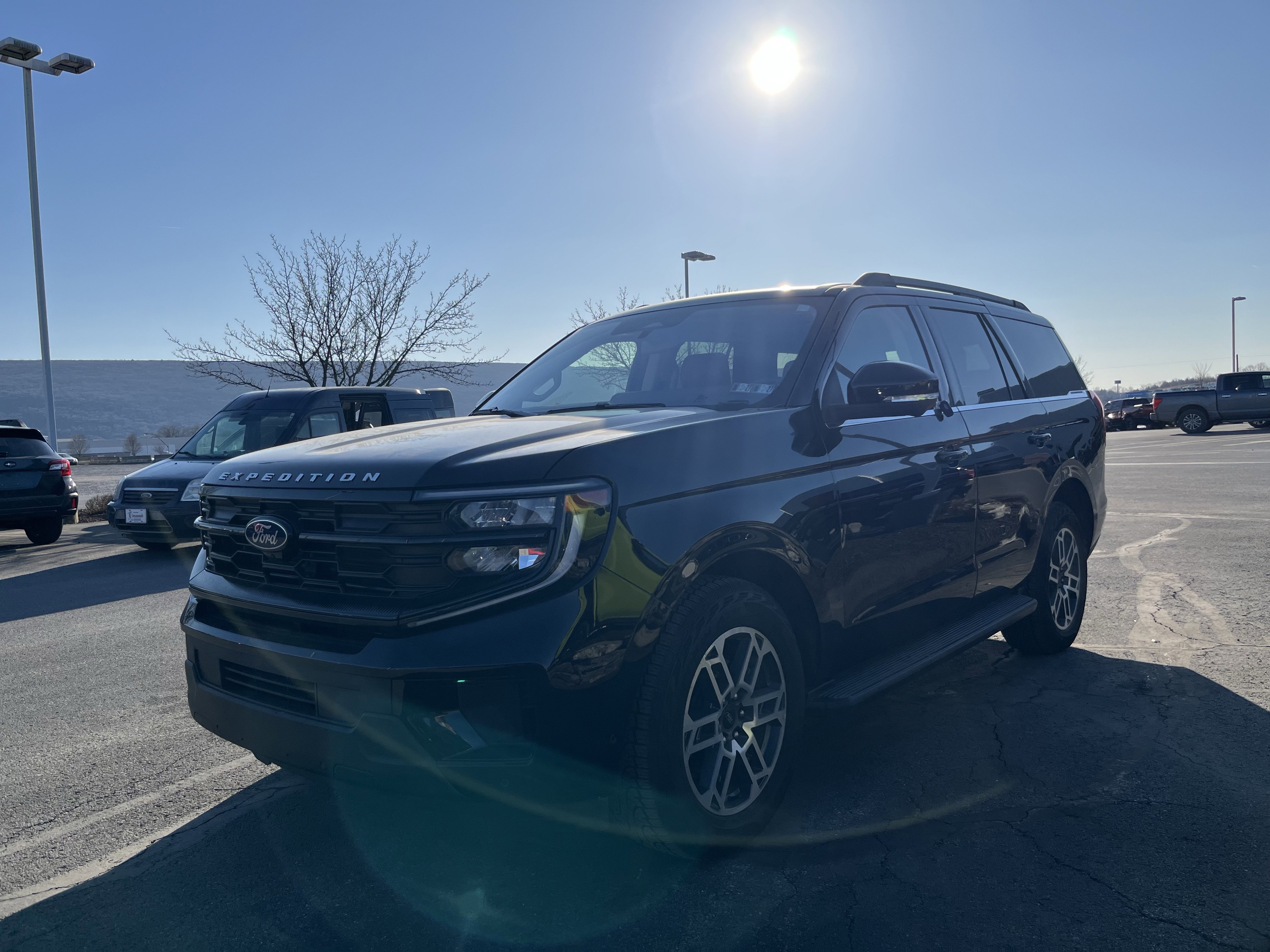 Used 2025 Ford Expedition Active image 10