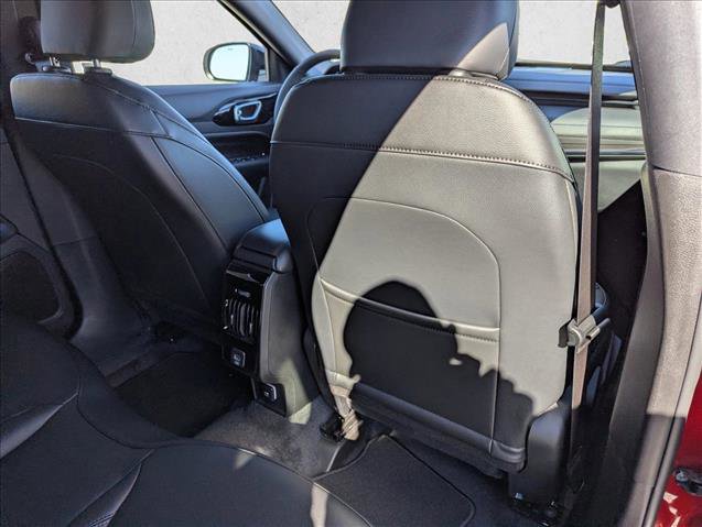 New 2026 Jeep Compass Latitude image 28