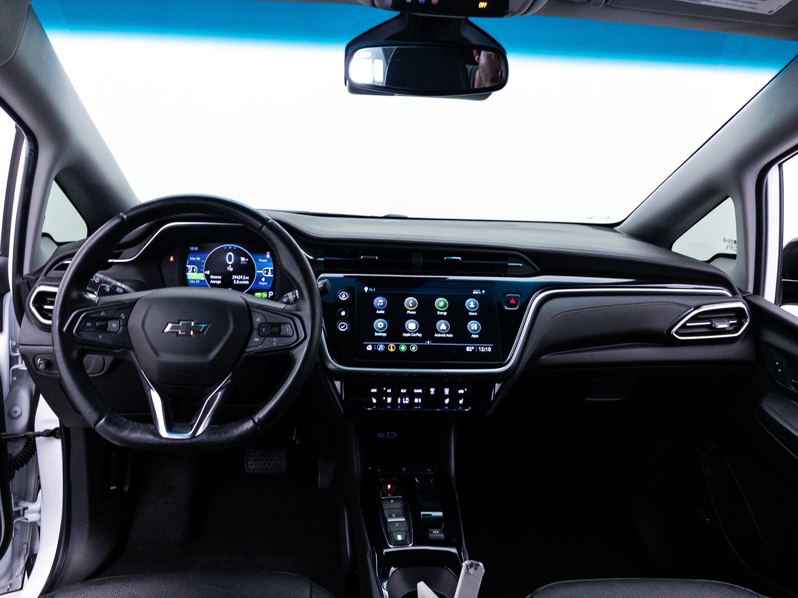 Used 2023 Chevrolet Bolt LT w/ Infotainment Package FWD image 24