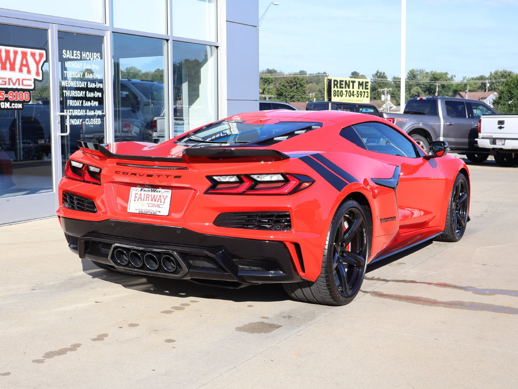 New 2027 Chevrolet Corvette Grand Sport w/ Z52 Sport Performance Package RWD image 4