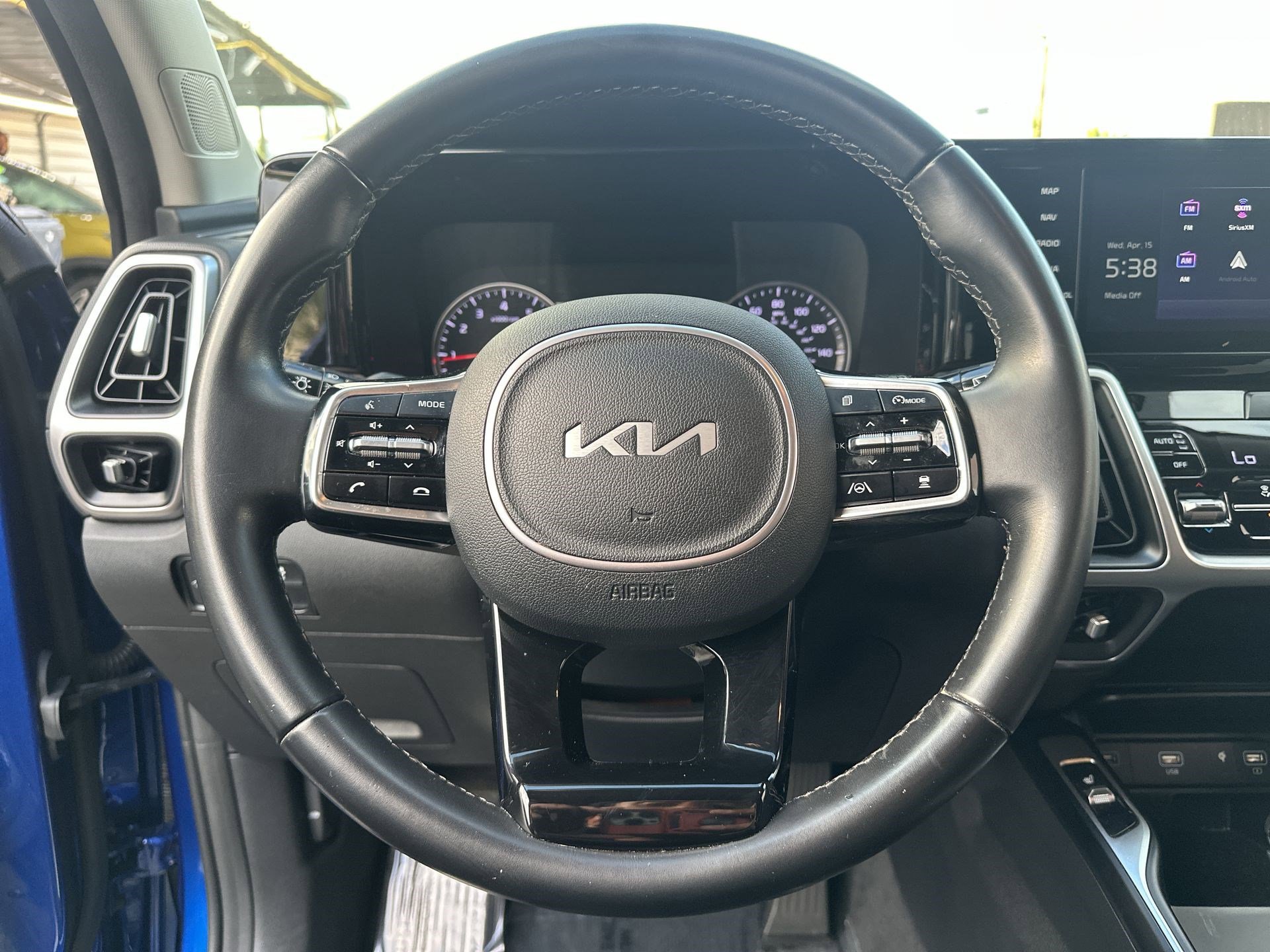 Certified 2022 Kia Sorento EX FWD image 11