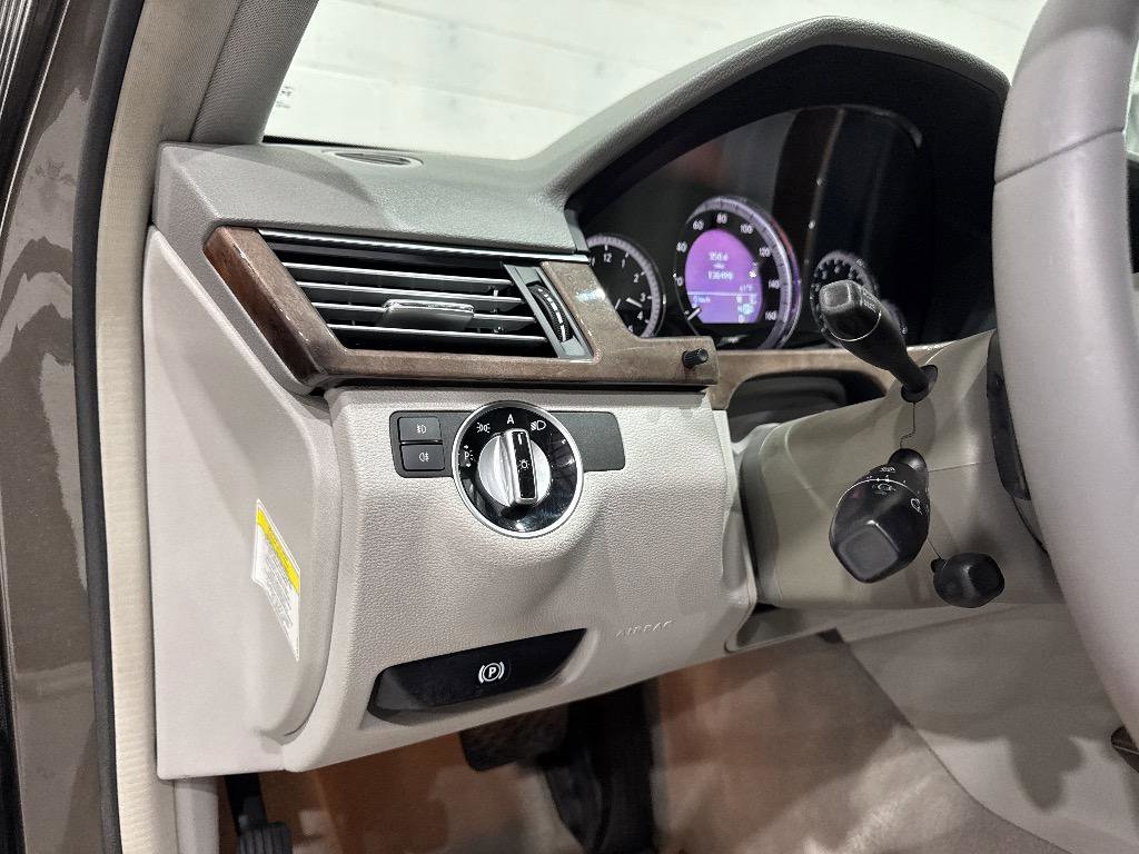 Used 2011 Mercedes-Benz E 350 Sedan image 26