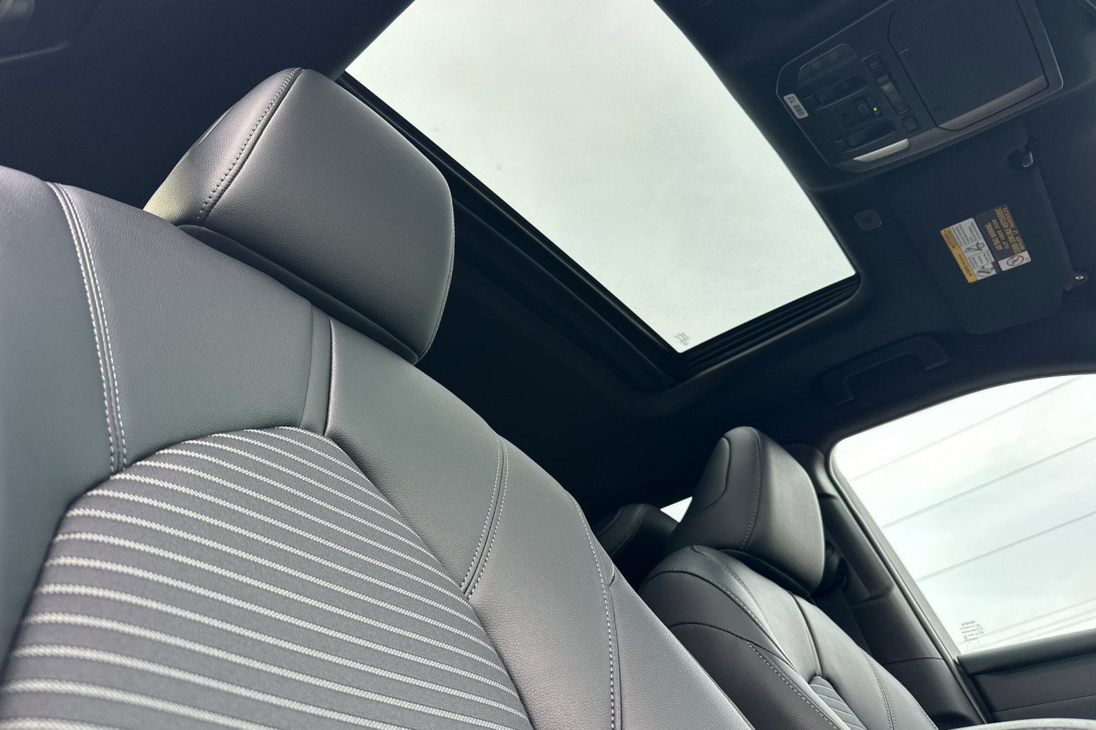 New 2026 Toyota Highlander XSE image 16