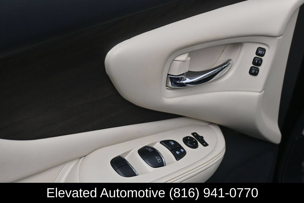 Used 2021 Nissan Murano Platinum w/ Cargo Package AWD/4WD image 16