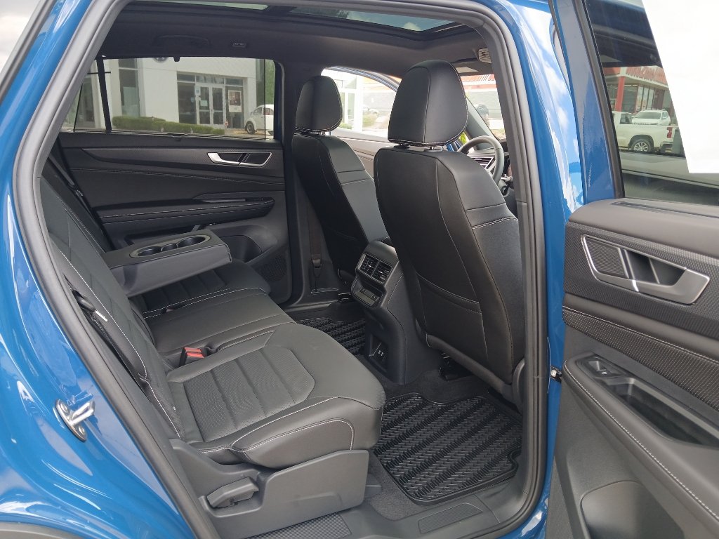 New 2026 Volkswagen Atlas Cross Sport SEL R-Line AWD/4WD image 25