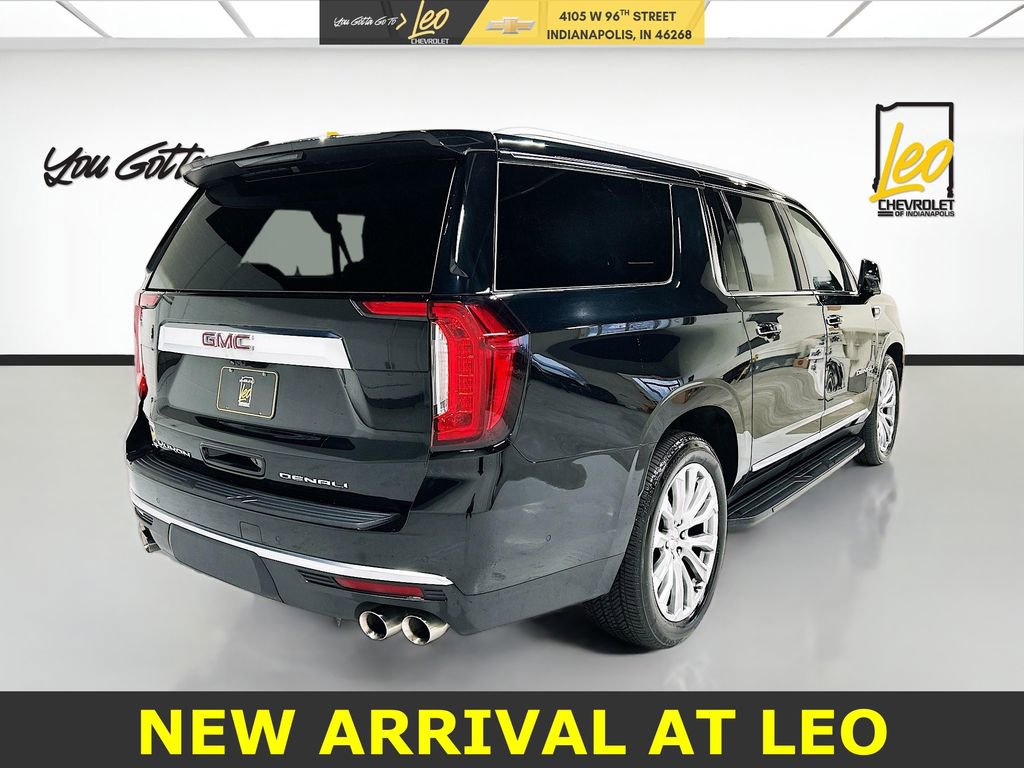 Used 2024 GMC Yukon XL Denali w/ Advanced Technology Package image 5