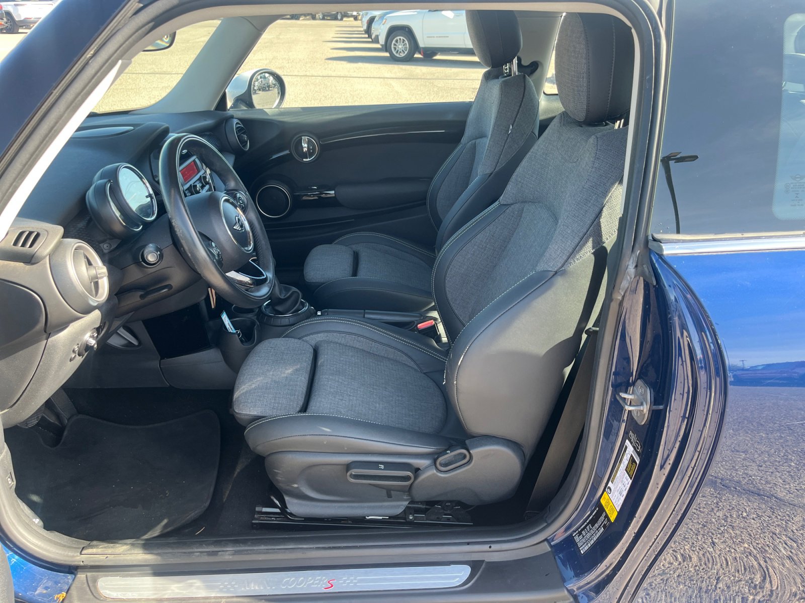 Used 2015 MINI Cooper S image 14