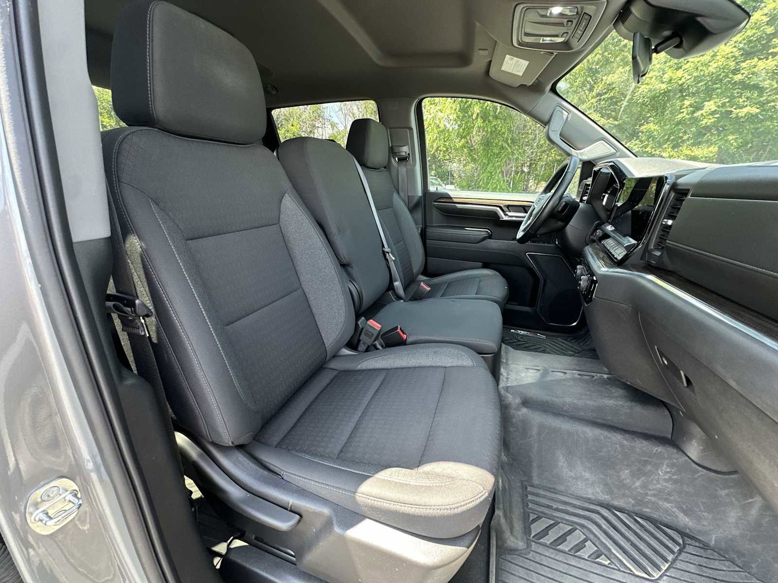 Used 2024 Chevrolet Silverado 1500 LT Trail Boss w/ Protection Package image 24