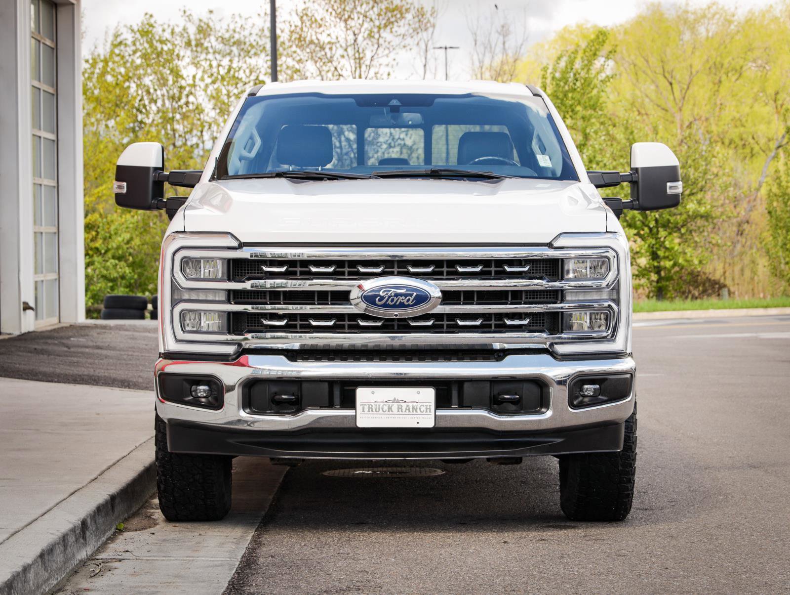 Used 2023 Ford F350 Lariat AWD/4WD image 9