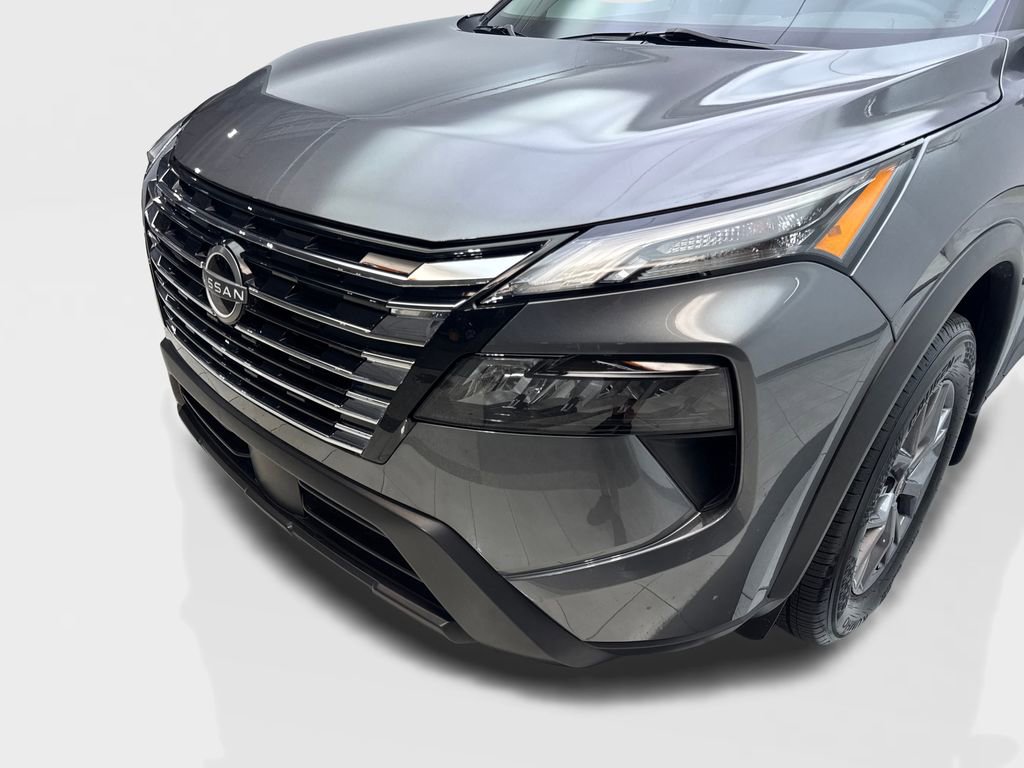 Used 2024 Nissan Rogue S AWD/4WD image 16