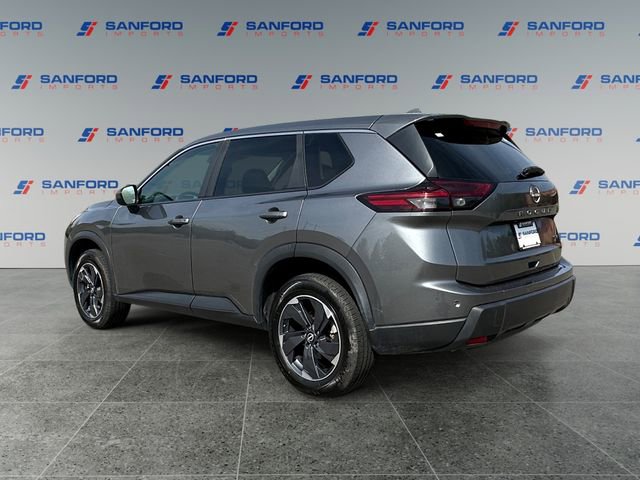 Used 2024 Nissan Rogue SV FWD image 3