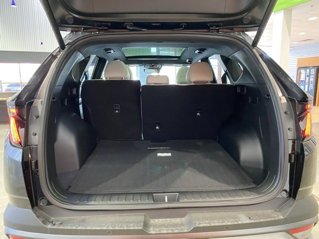 New 2025 Hyundai Tucson Limited image 8