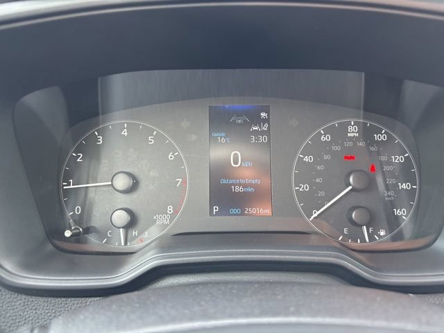 Used 2025 Toyota Corolla Cross LE AWD/4WD image 19