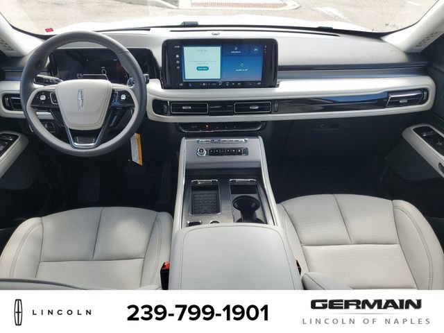 New 2025 Lincoln Aviator AWD w/ Equipment Group 101A image 17