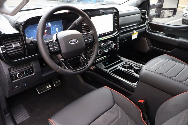 New 2026 Ford F250 Lariat w/ Black Appearance Package image 5