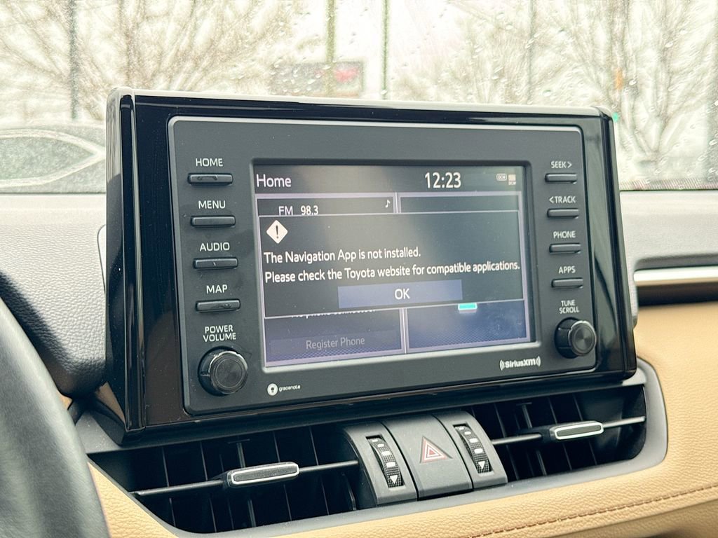 Used 2021 Toyota RAV4 XLE Premium image 26