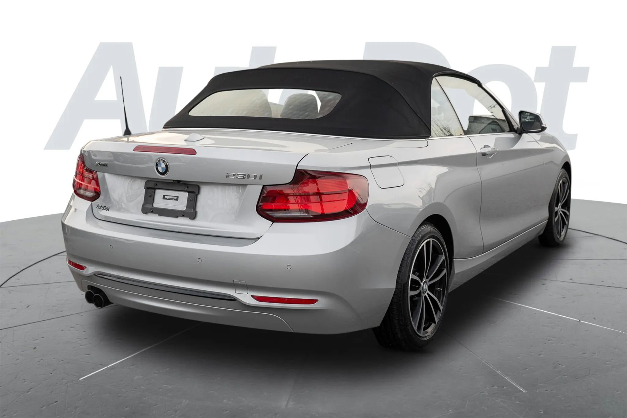 Used 2020 BMW 230i xDrive Convertible w/ Premium Package image 7