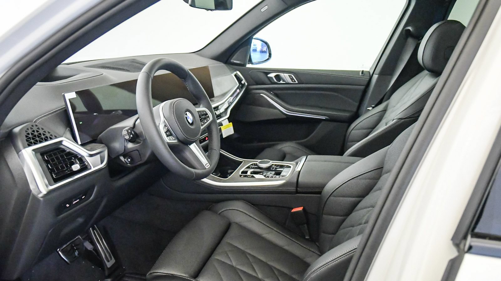 New 2026 BMW X5 xDrive40i w/ M Sport Package AWD/4WD image 22