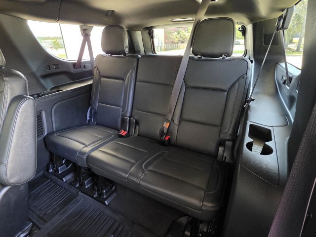 Used 2022 GMC Yukon XL Denali RWD image 15