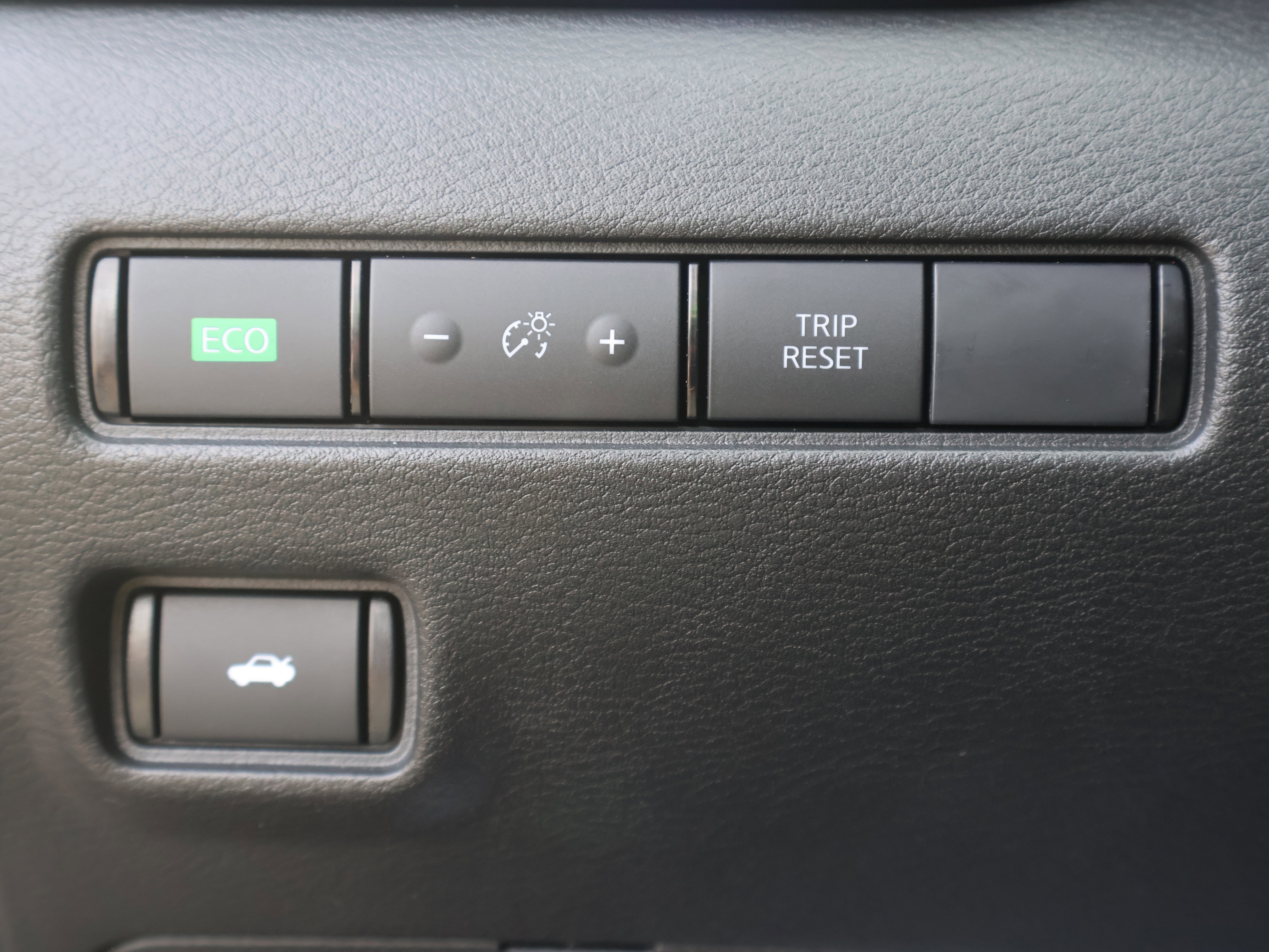 Used 2024 Nissan Sentra SV w/ Lighting Package image 35