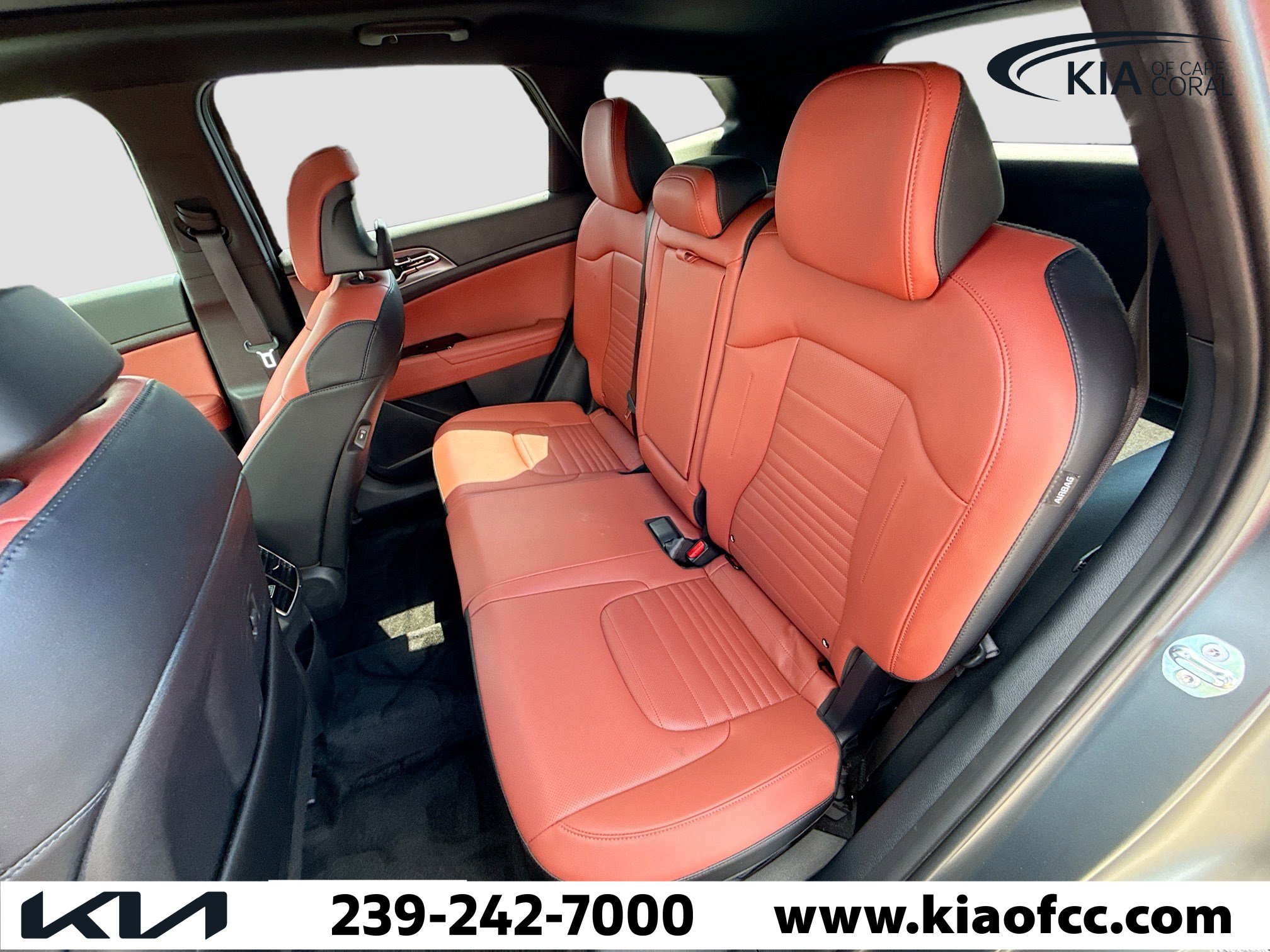 Used 2025 Kia Sportage SX Prestige image 16