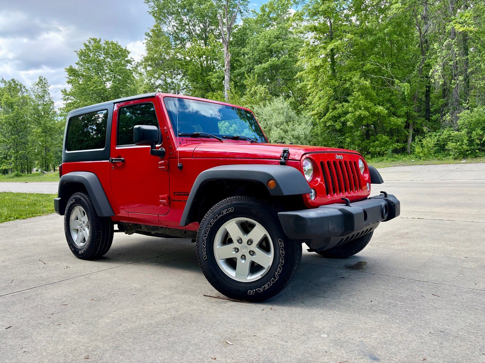 Used 2018 Jeep Wrangler Sport AWD/4WD image 1