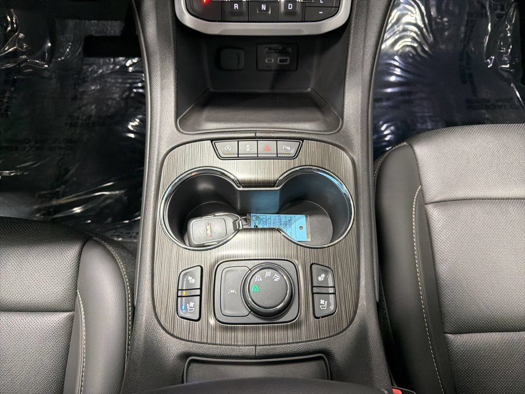 Used 2023 GMC Acadia SLT w/ Technology Package AWD/4WD image 17