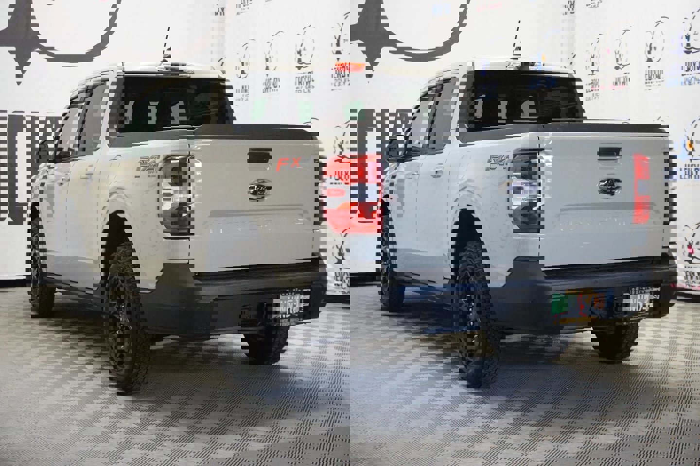 Used 2024 Ford Maverick Lariat w/ FX4 Off-Road Package image 5