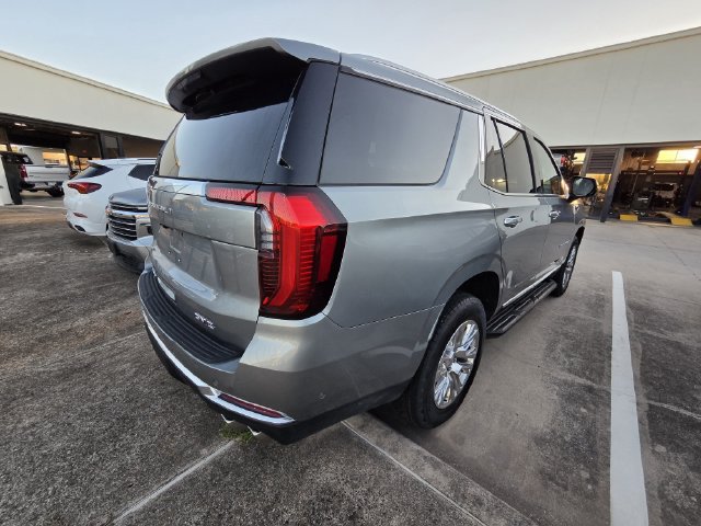 Used 2025 GMC Yukon Denali RWD image 6
