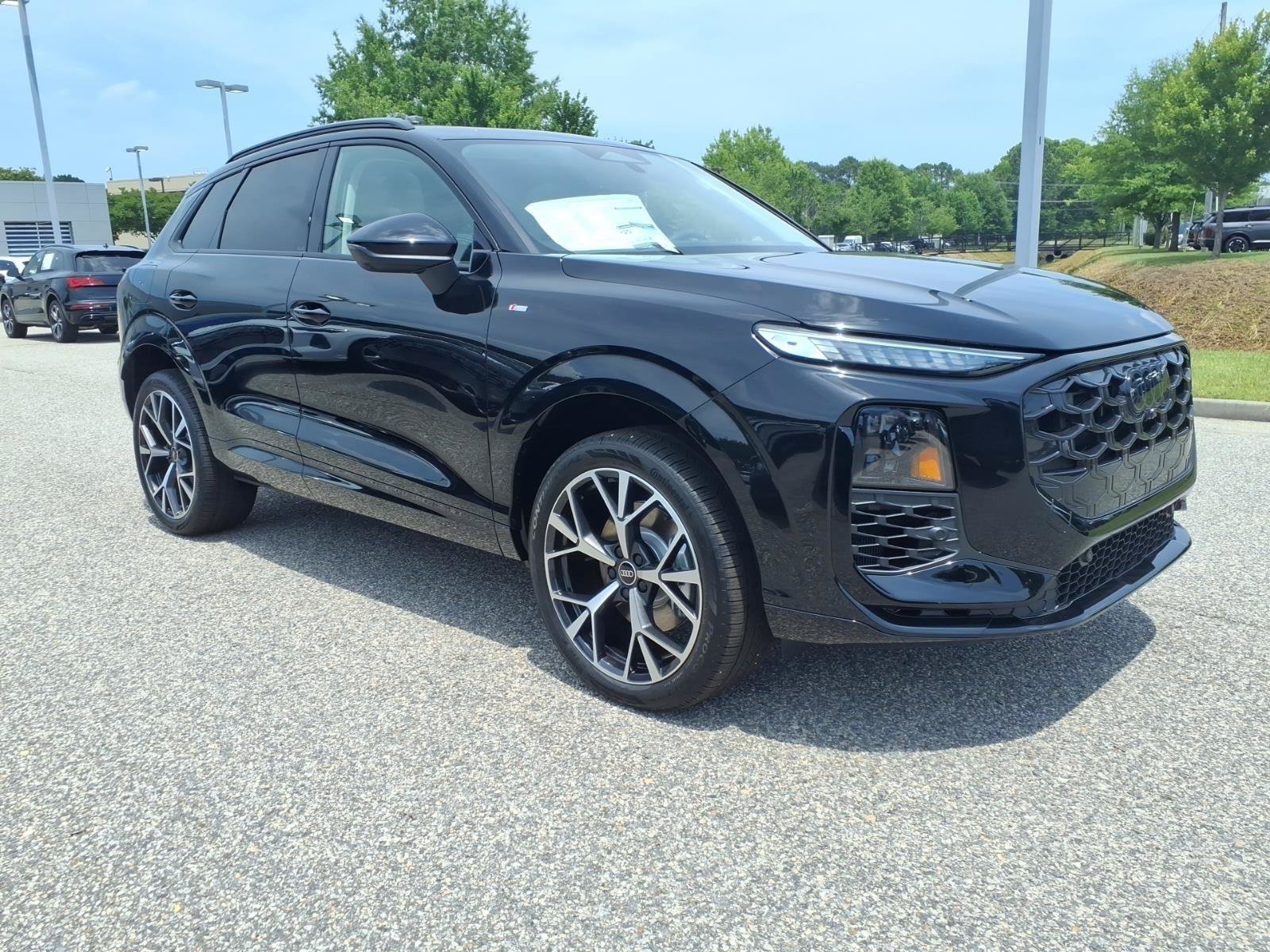 New 2026 Audi Q3 quattro 2.0T AWD/4WD image 4