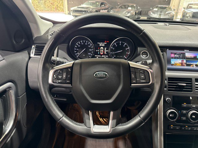 Used 2016 Land Rover Discovery Sport SE image 68
