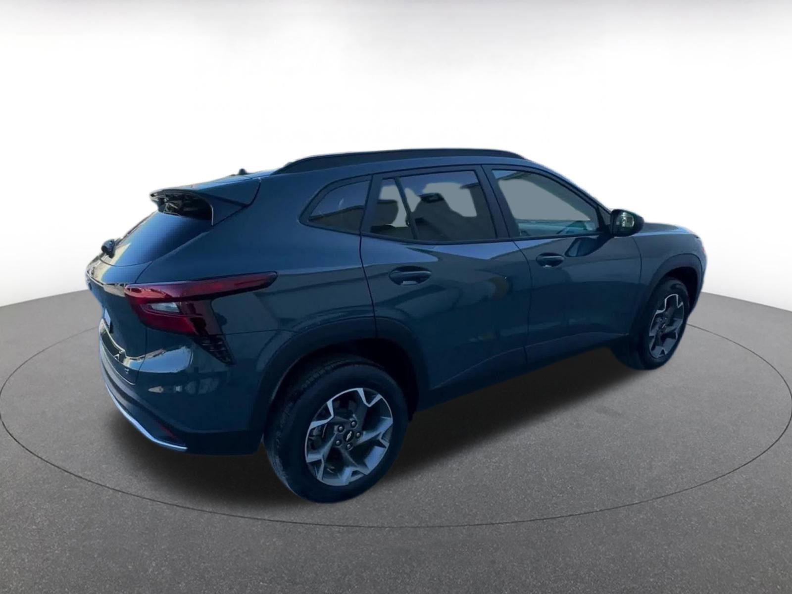 Used 2025 Chevrolet Trax LT image 15