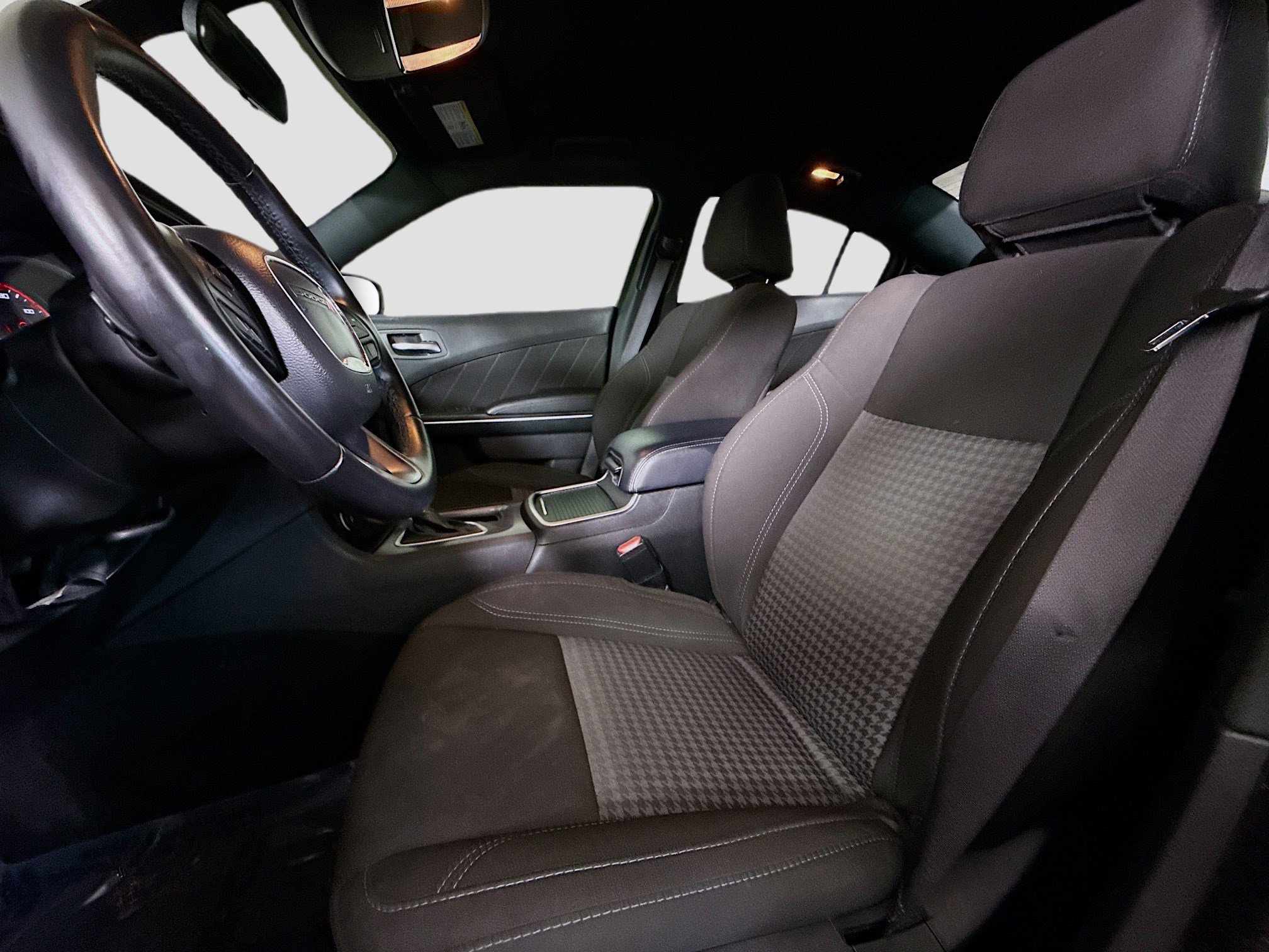 Used 2023 Dodge Charger SXT image 22