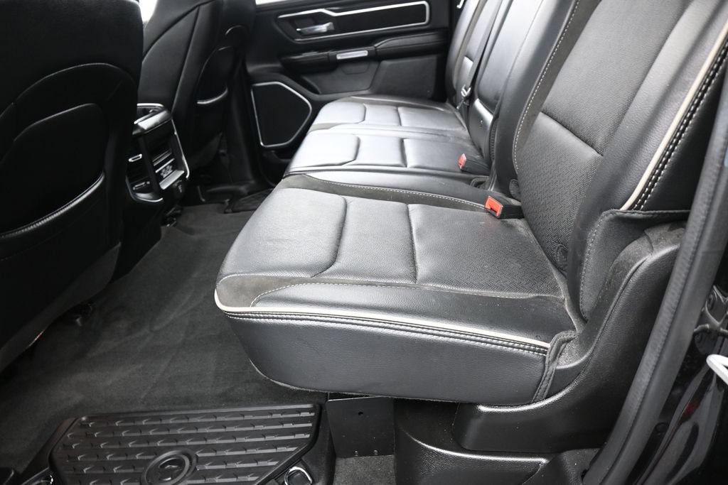 Used 2023 RAM 1500 Laramie RWD image 31