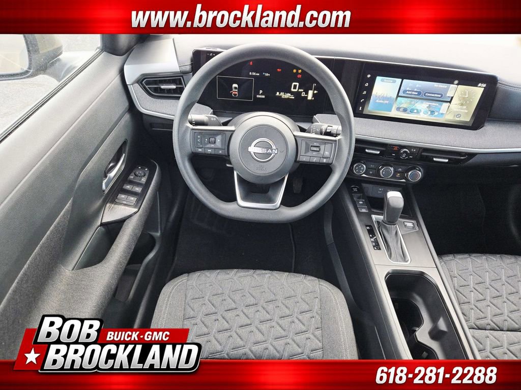 Used 2025 Nissan Kicks SV w/ Charging Package image 10
